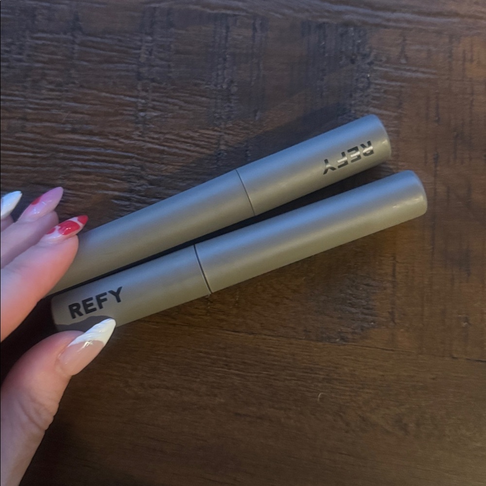 REFY Lip Sculpt crayon
